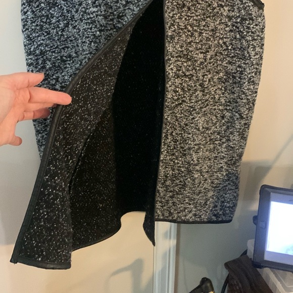 Talbots Black and Gray Faux Fur Vest - Picture 3 of 11